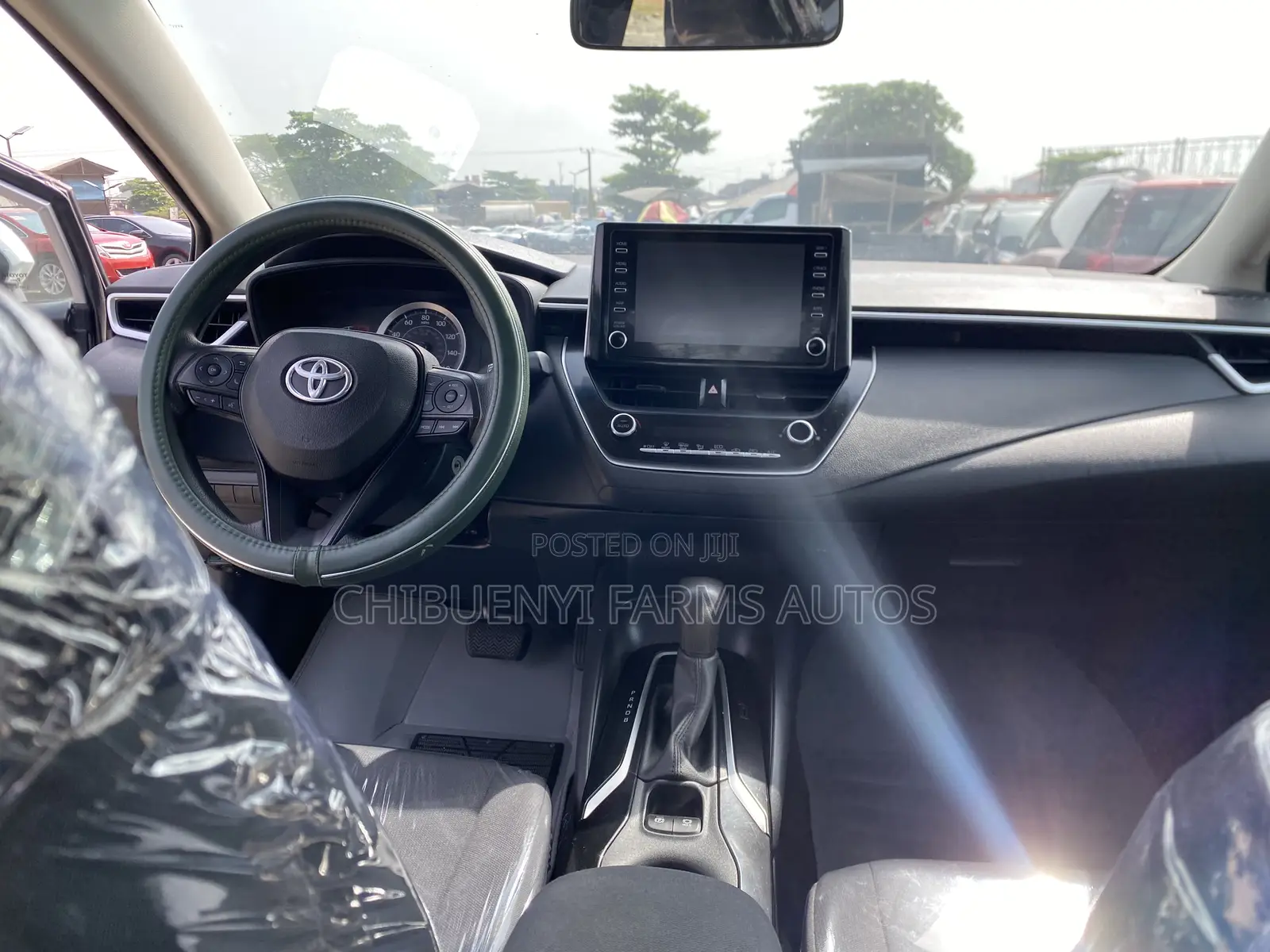Toyota Corolla LE 2021 Silver