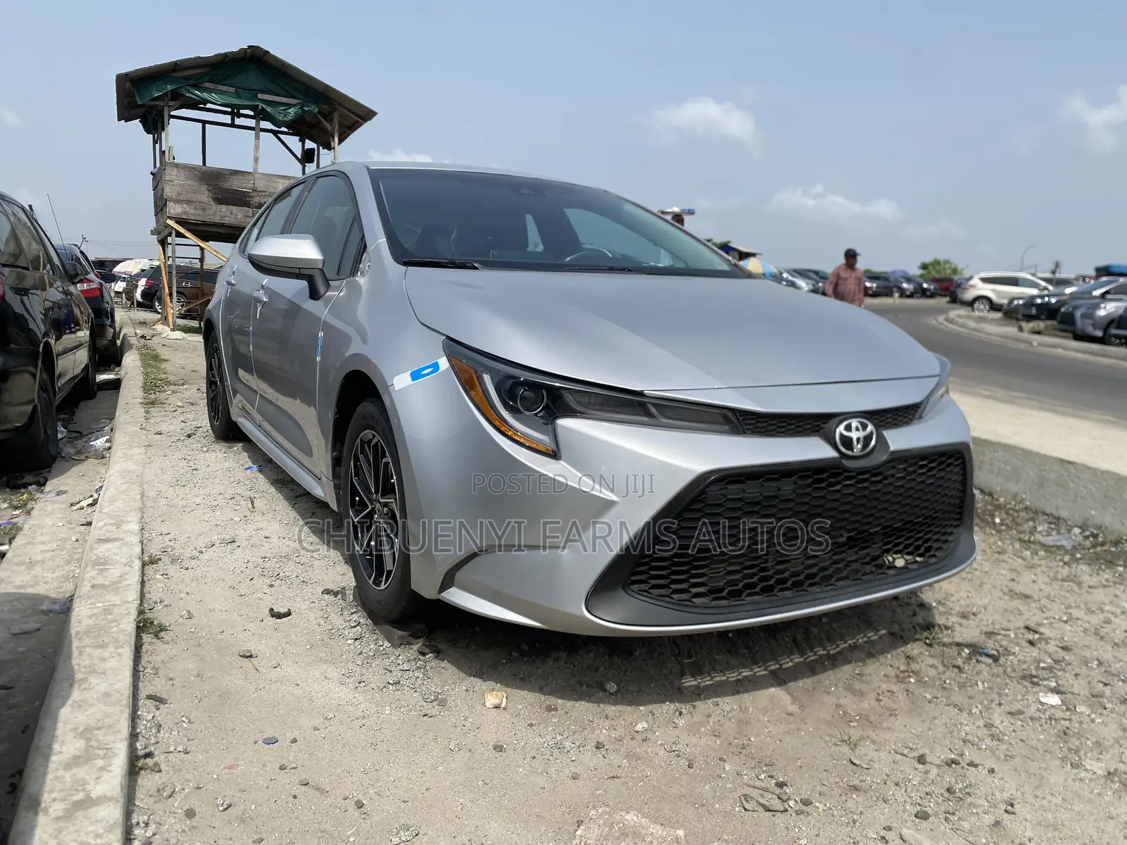 Toyota Corolla LE 2021 Silver
