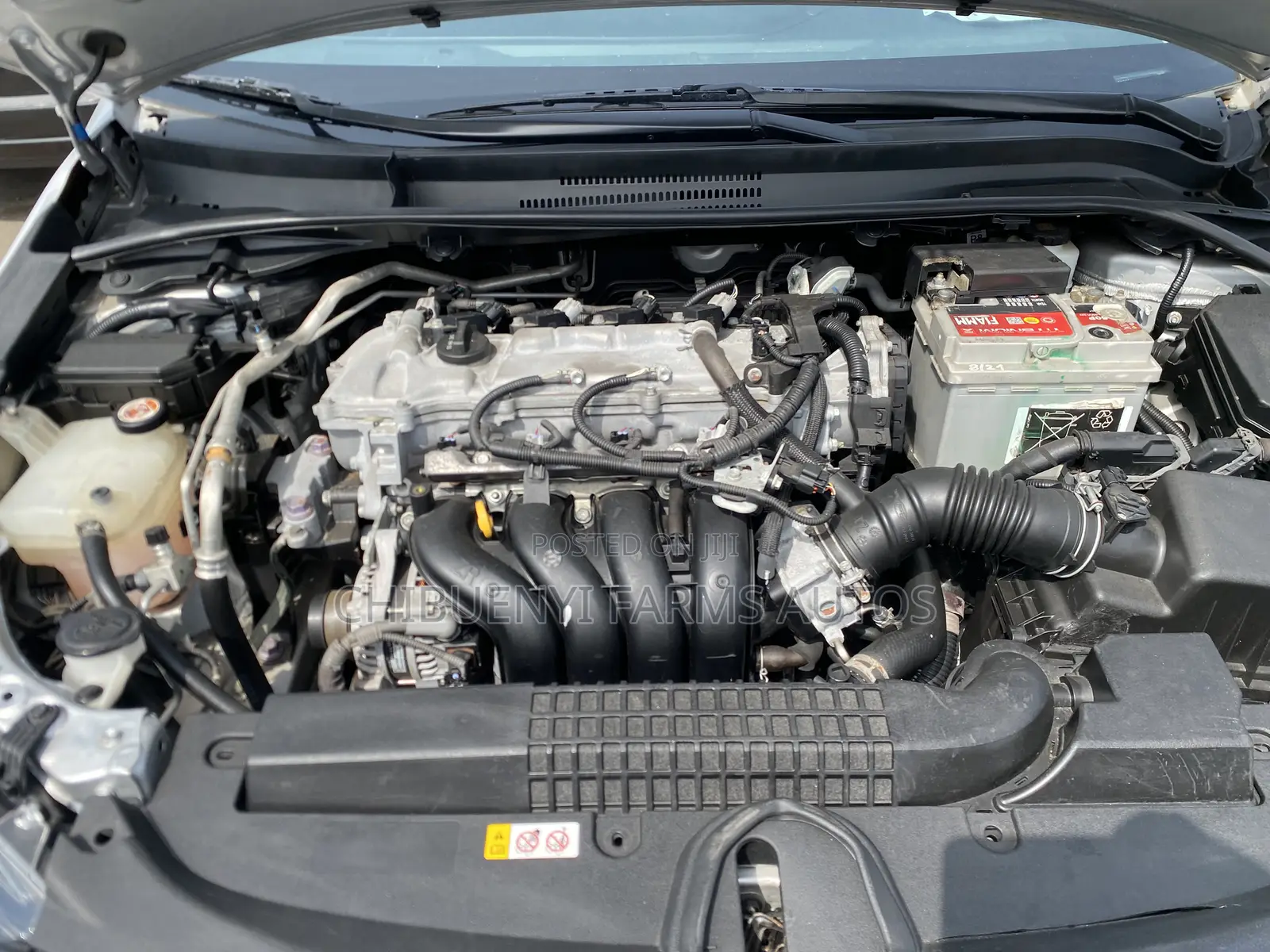Toyota Corolla LE 2021 Silver