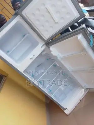 Low Noise Skyrun 138liters Double Door Refrigerator