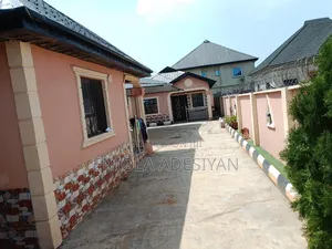 Furnished 2bdrm Bungalow in Mayor Estate, Igbogbo for rent