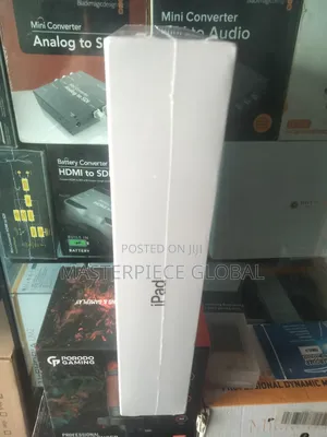 New Apple iPad 9.7 64 GB Gray