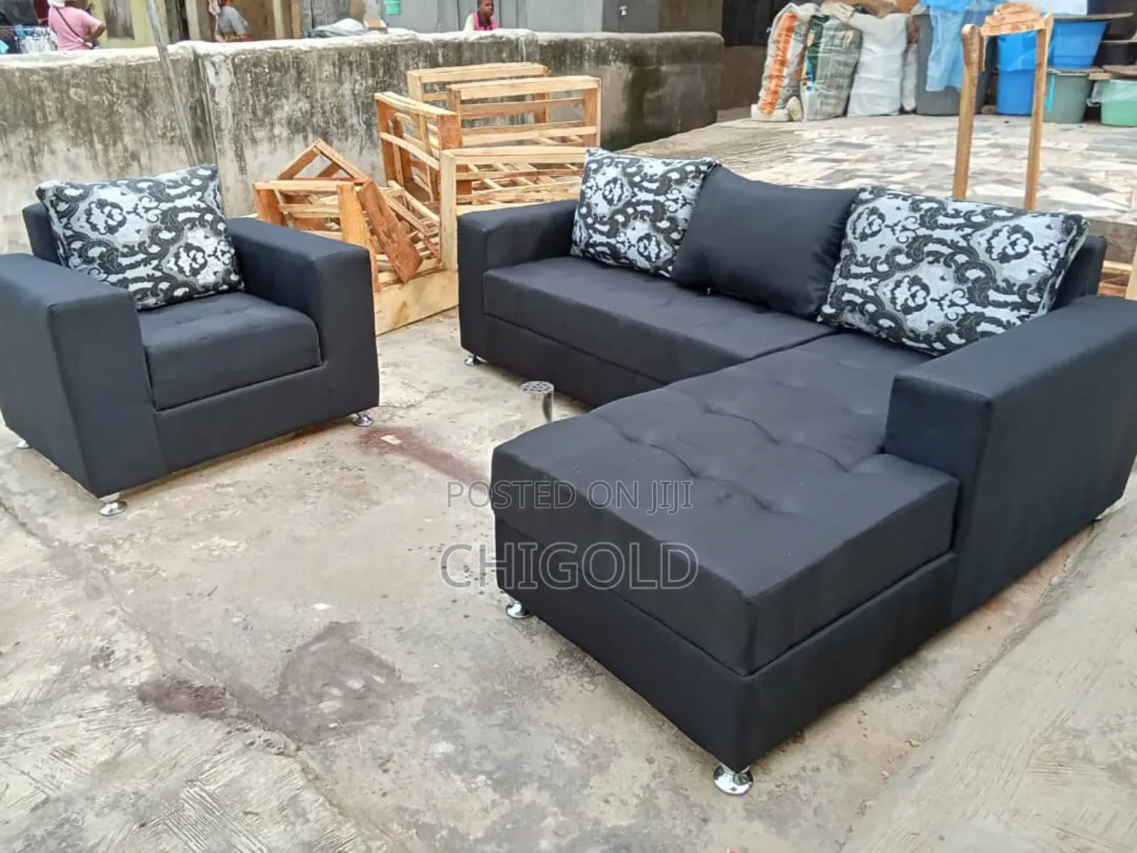 Black L_ Shape With Single