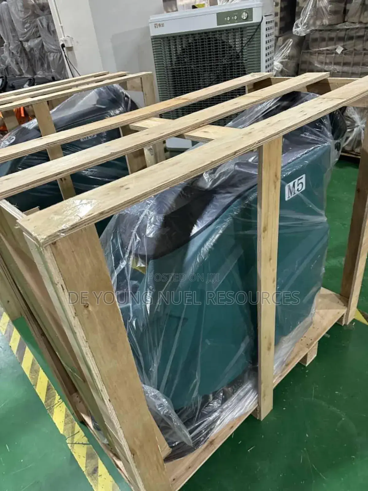 Strong Automatic Floor Scrubbing Machine
