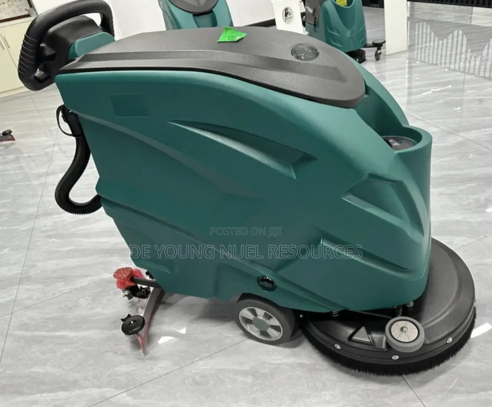 Strong Automatic Floor Scrubbing Machine