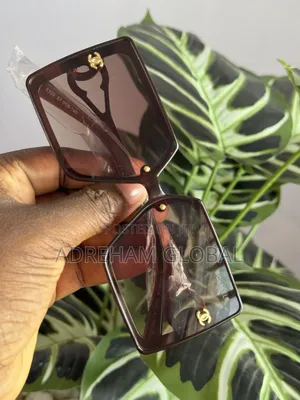 Ladies Designer Fashion Sunglass/Sunshade
