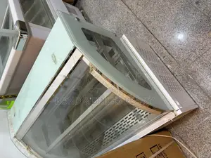 3ft Cake Display Machine