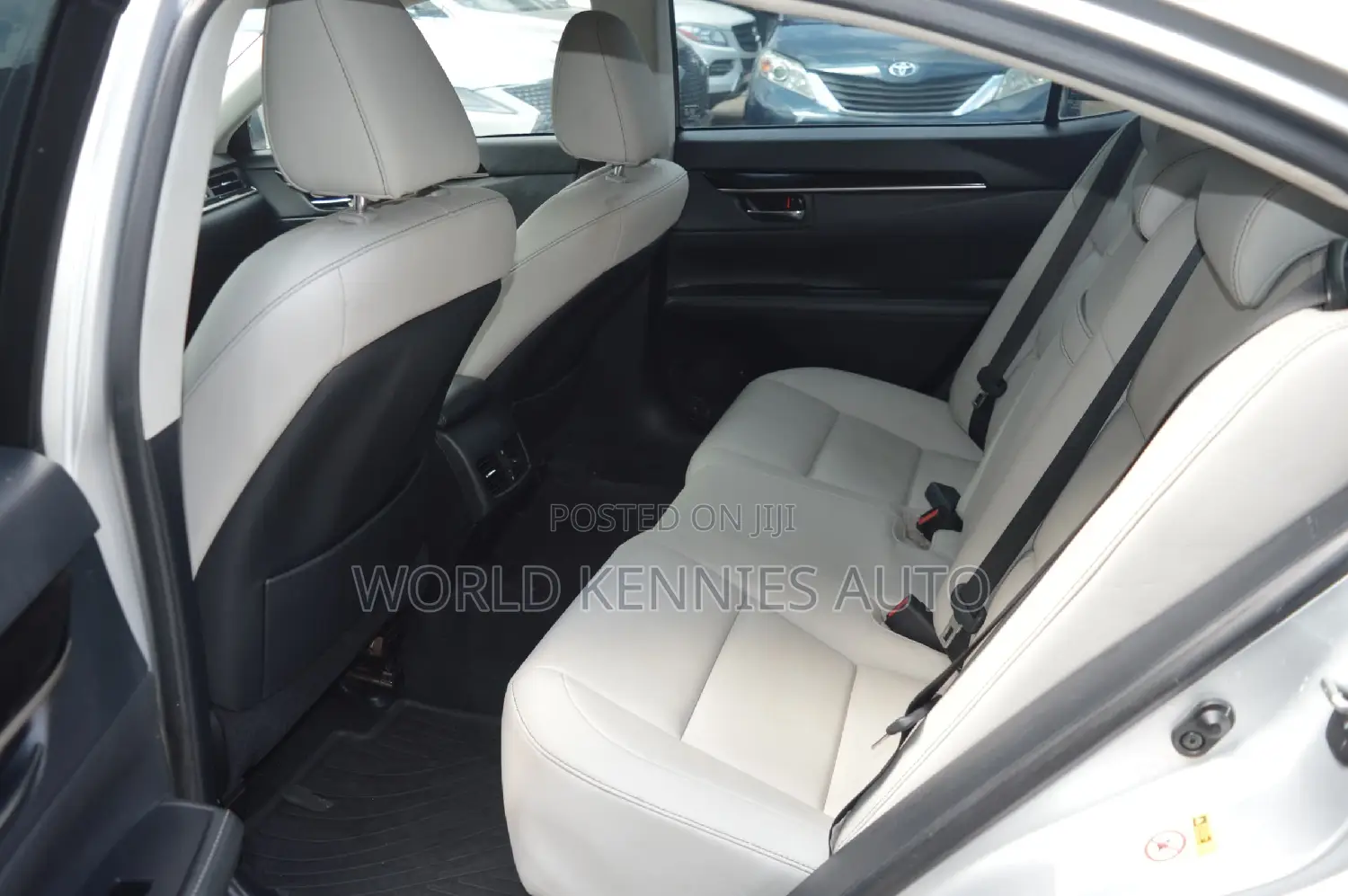 Lexus ES 2014 Silver