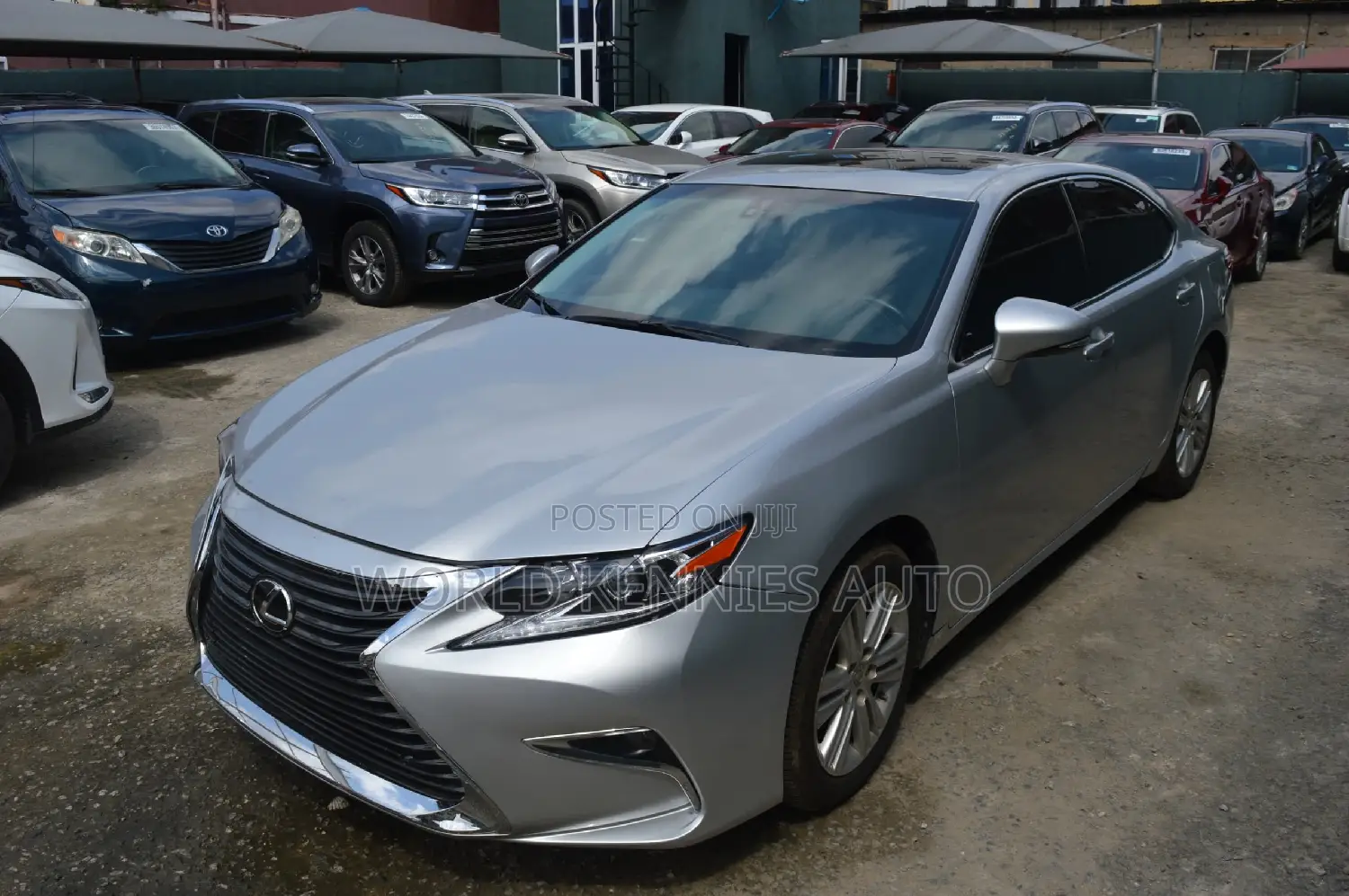 Lexus ES 2014 Silver