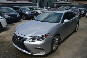Lexus ES 2014 Silver