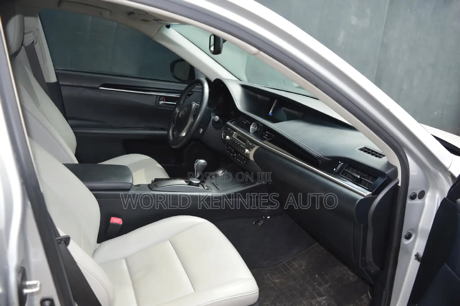 Lexus ES 2014 Silver