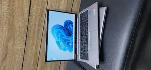 Photo - Laptop HP ZBook Firefly G8 16GB Intel Core I7 SSD 512GB