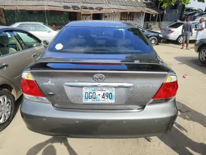 Toyota Camry 2006 Gray