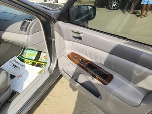 Toyota Camry 2006 Gray