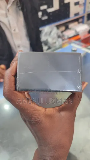 New Samsung Galaxy S10e 128 GB