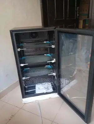 Hisense 91L Cool Wave PRO Glass Door Beverage Chiller Jc-94