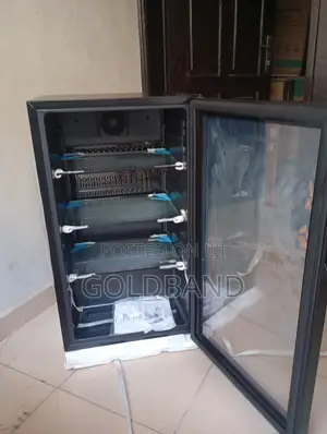 Hisense 91L Cool-Cabin Glass Door Beverage Chiller Jc-94
