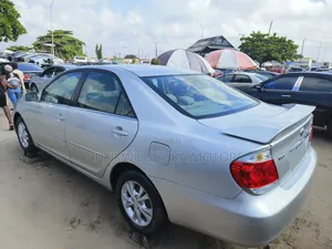 Toyota Camry LE 4dr Sedan (2.4L 4cyl 5A) 2006 Silver