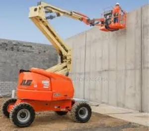 JLG 600 Articulated Boom Lifts