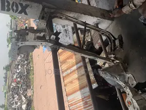 Complete Chassis Toyota Hilux 2010