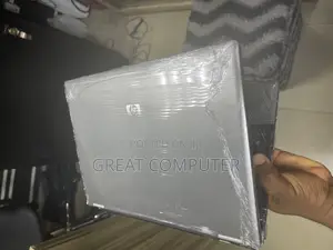 New Laptop HP Compaq 6530b 4GB Intel Core 2 Quad SSD 160GB