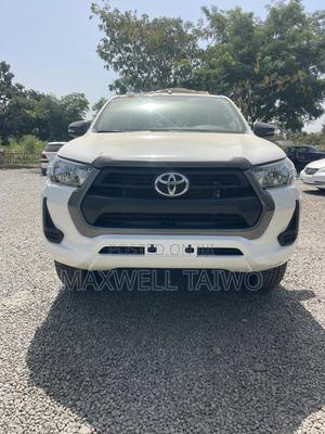 New Toyota Hilux 2023 White