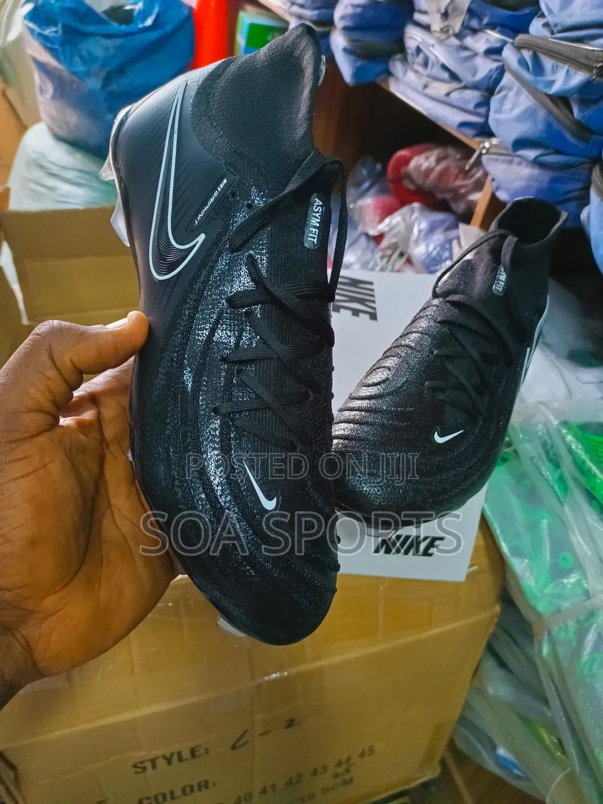 Nike Phantom Asym Fit Soccer Boot