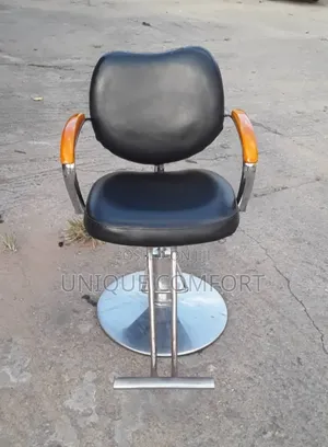 Imported Executive Salon Rolling Barber Chair