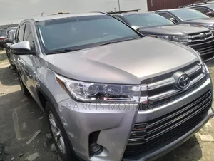Toyota Highlander 2015 Gray