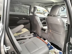 Toyota Highlander 2015 Gray