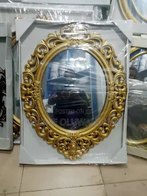 Royal Mirror