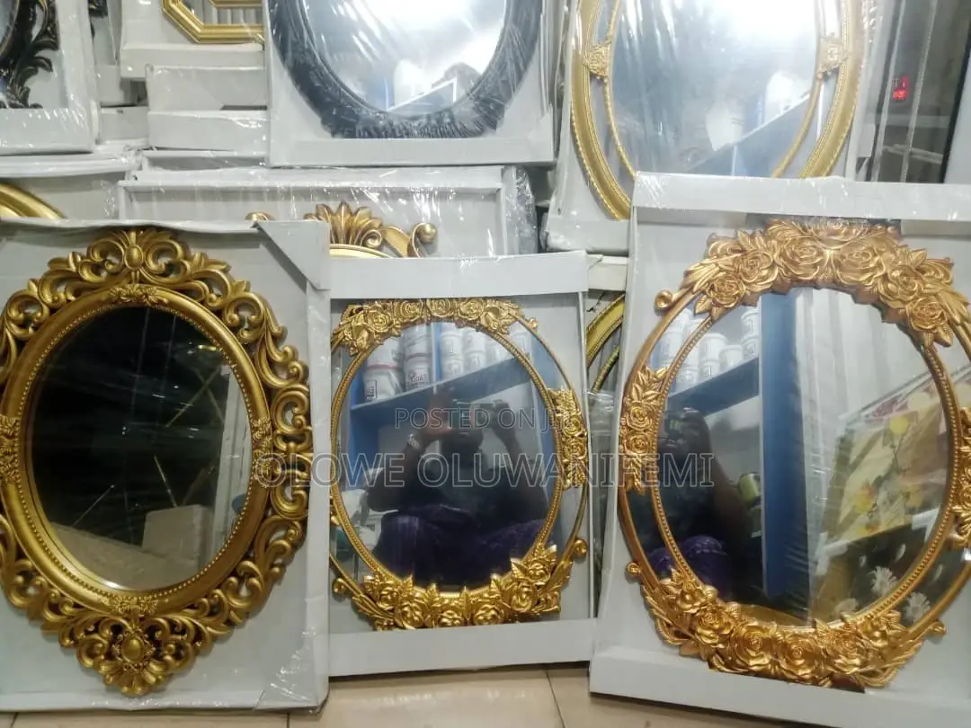 Royal Mirror