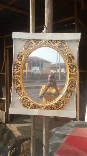 Royal Mirror