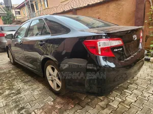 Toyota Camry SE 4dr Sedan (2.5L 4cyl 6A) 2013 Black