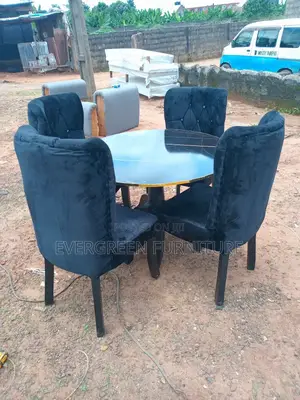 Quality Dining Set