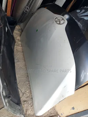 Toyota Venza Bonnet 2013 Model