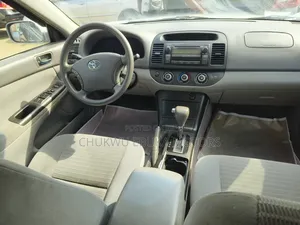 Toyota Camry LE 4dr Sedan (2.4L 4cyl 5A) 2006 Silver