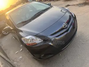 Toyota Yaris 2007 Gray