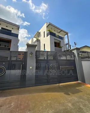Photo - 4bdrm Duplex in Maryland for sale