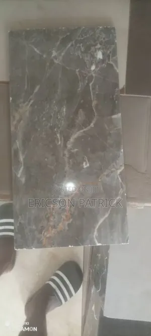 25/40 Wall Tile