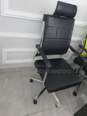 Original Leather Visitors Chair With Headrest