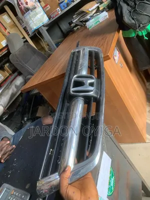 Front Grill Honda CRV 2005
