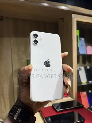 Apple iPhone 11 64 GB White