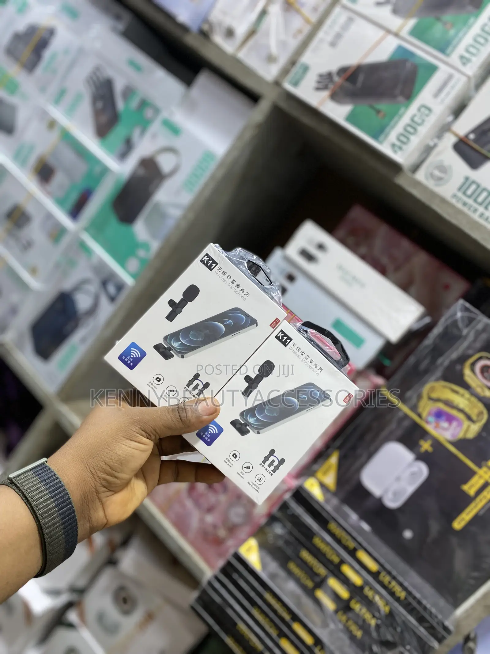  Wireless Microphone