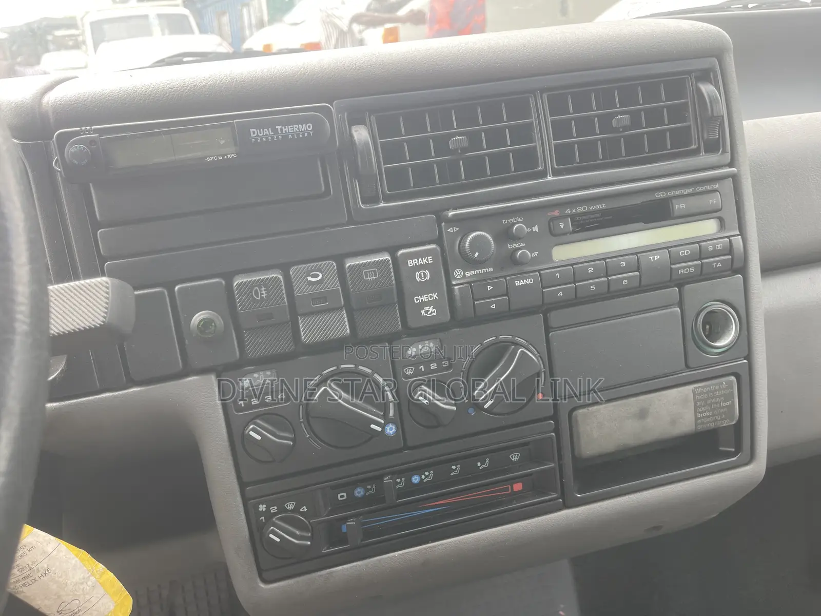 Volkswagen Transporter 2004 Grey
