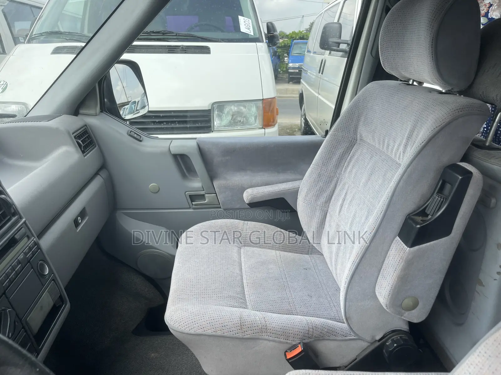 Volkswagen Transporter 2004 Grey