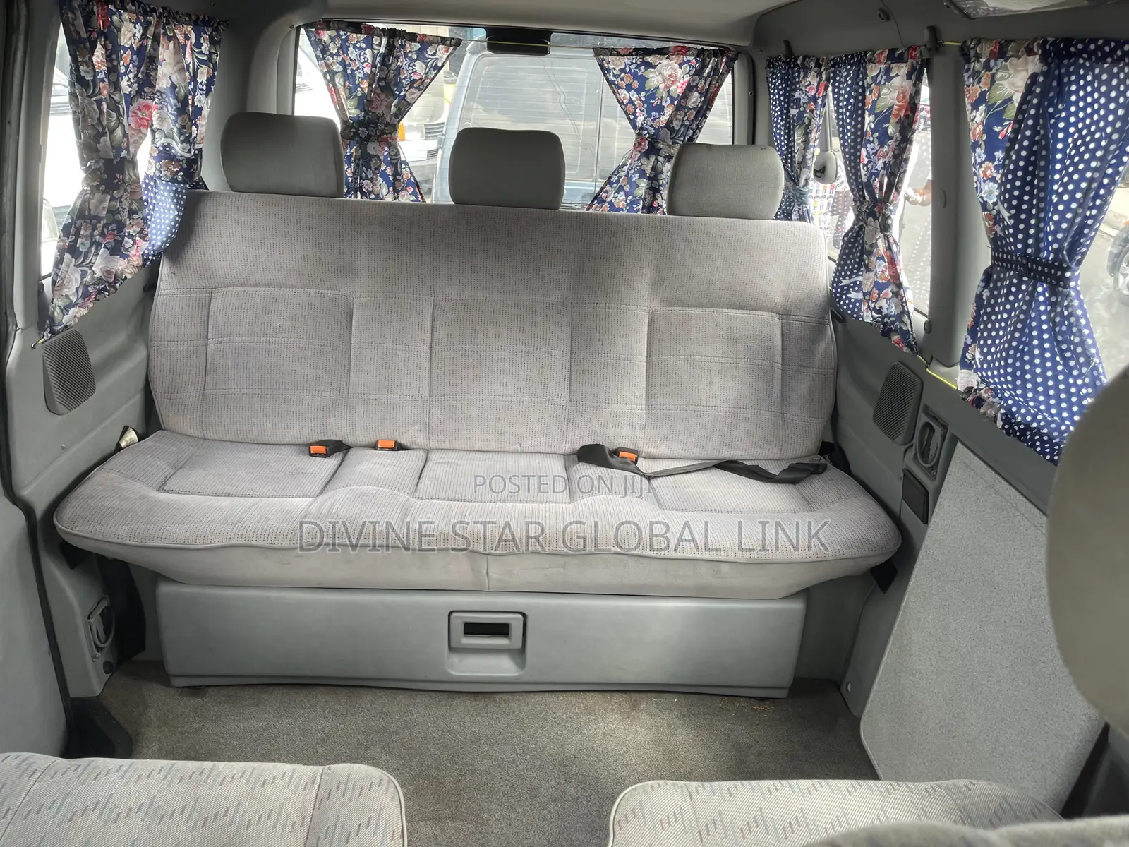 Volkswagen Transporter 2004 Grey