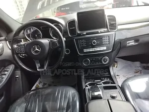 Mercedes-Benz GLE-Class 2016 Gray