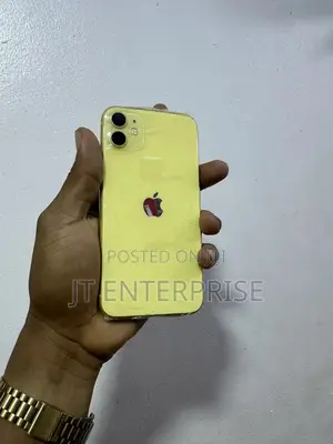 Apple iPhone 11 64 GB Yellow