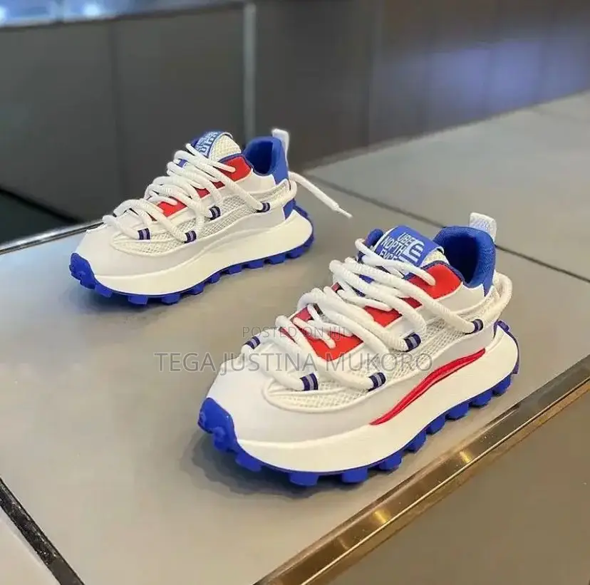 High Quality Unisex Sneakers